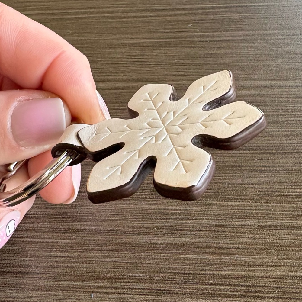 Coach Y2K Leather Snowflake Keychain Key Fob - Picture 5 of 5